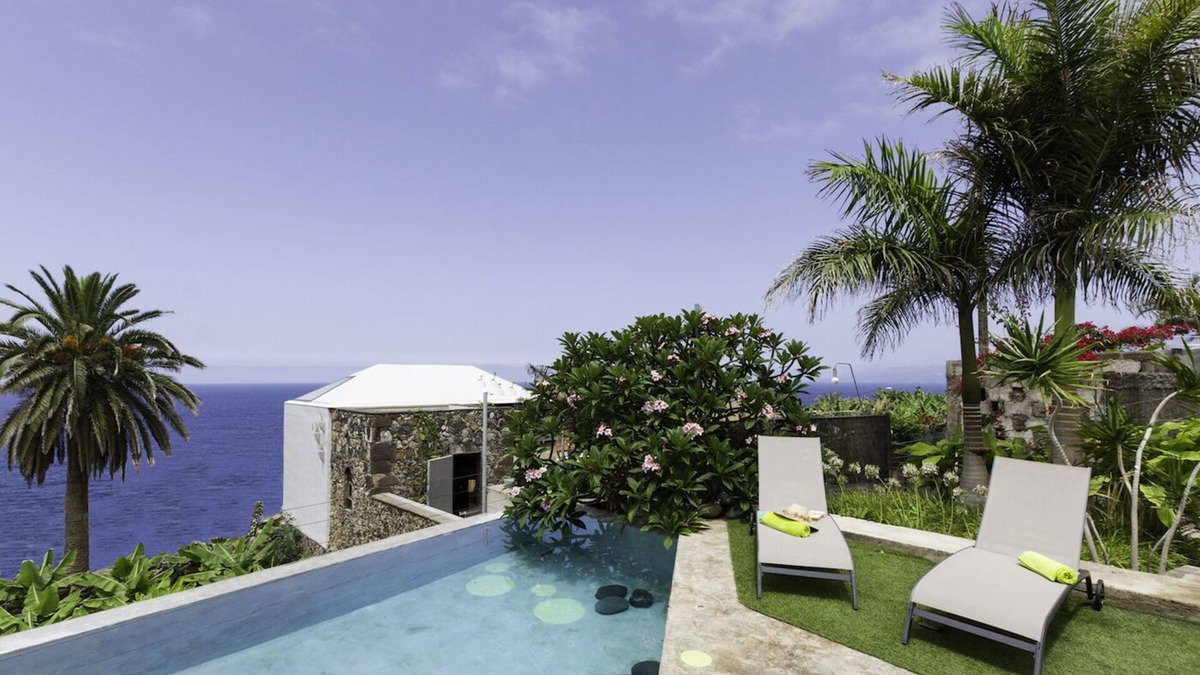 Los Realejos Villa | Villa on the seafront with pool Ecological farm