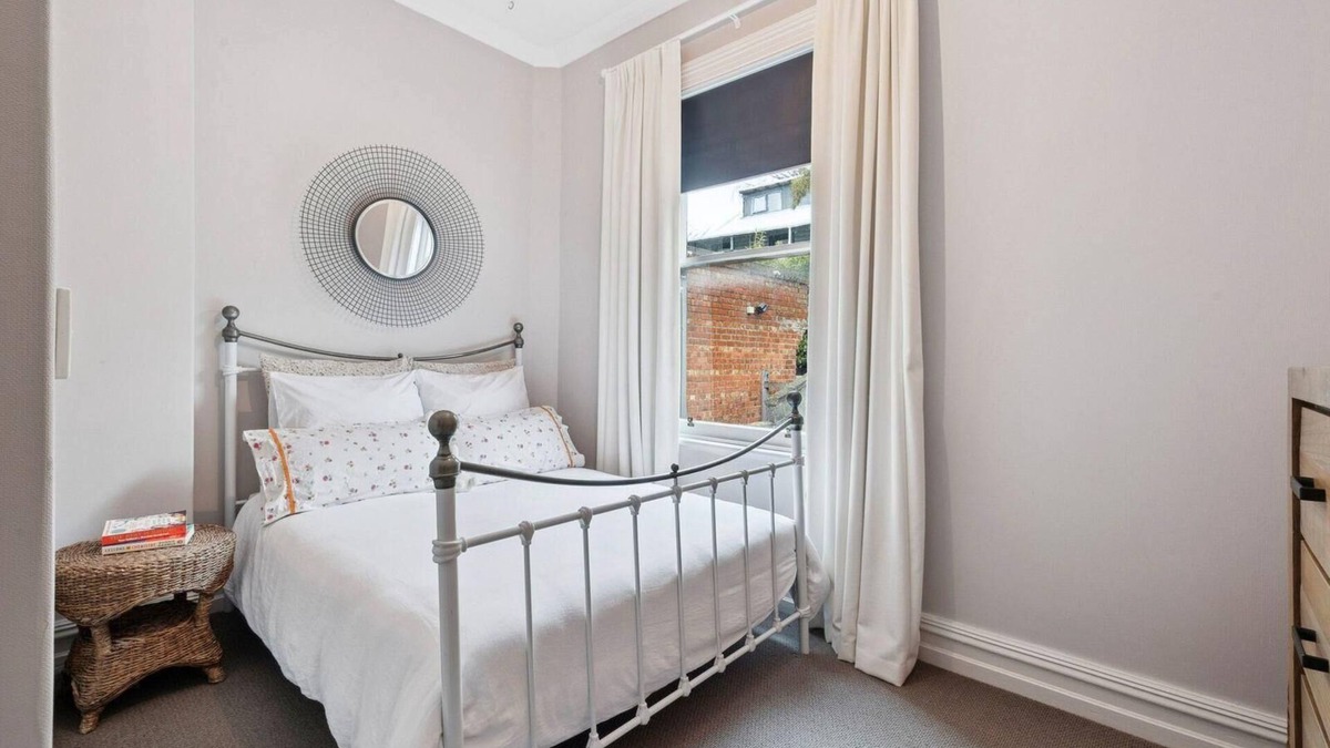 Dunedin City Centre Villa | Villa on Rattray