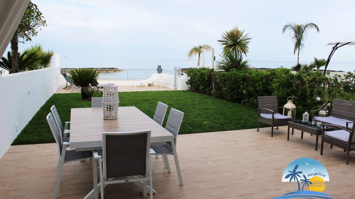 Belvedere Marittimo Villa | Villa on the Diamante beach