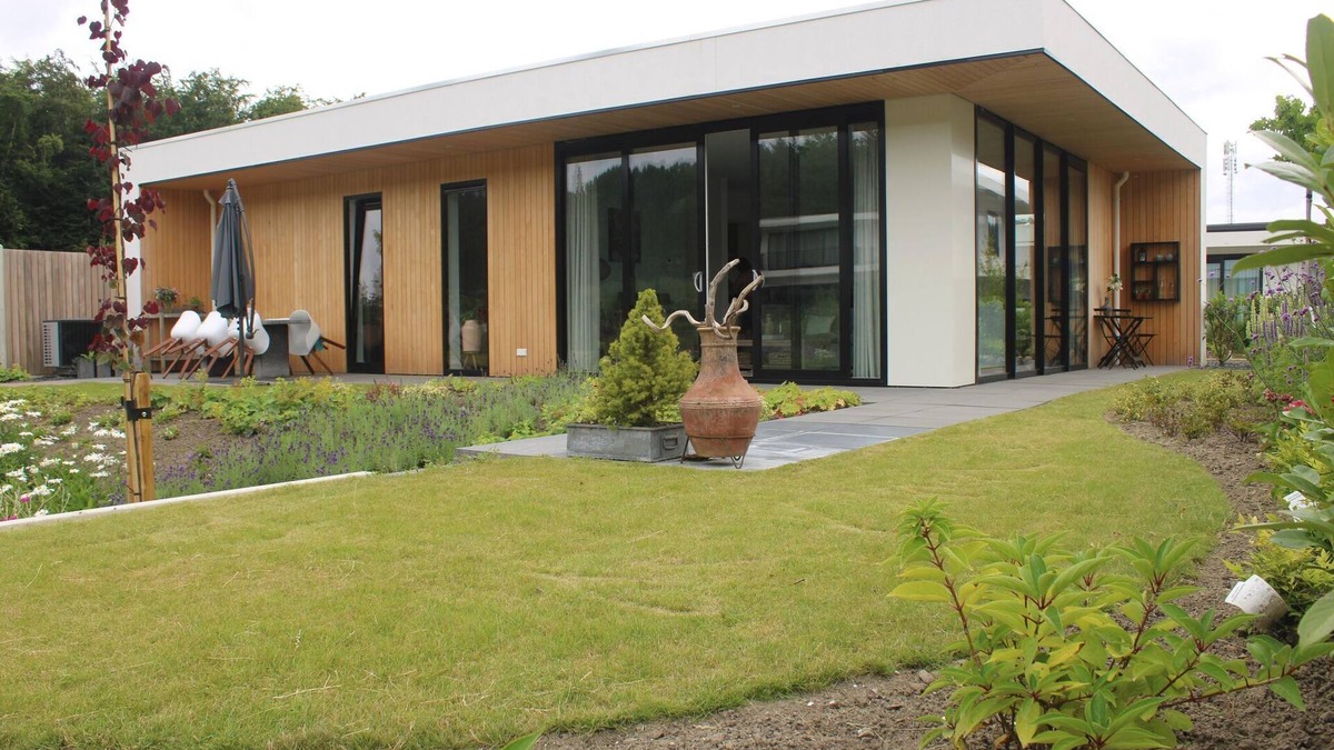 Zeewolde Villa | Villa on the water near the Veluwemeer