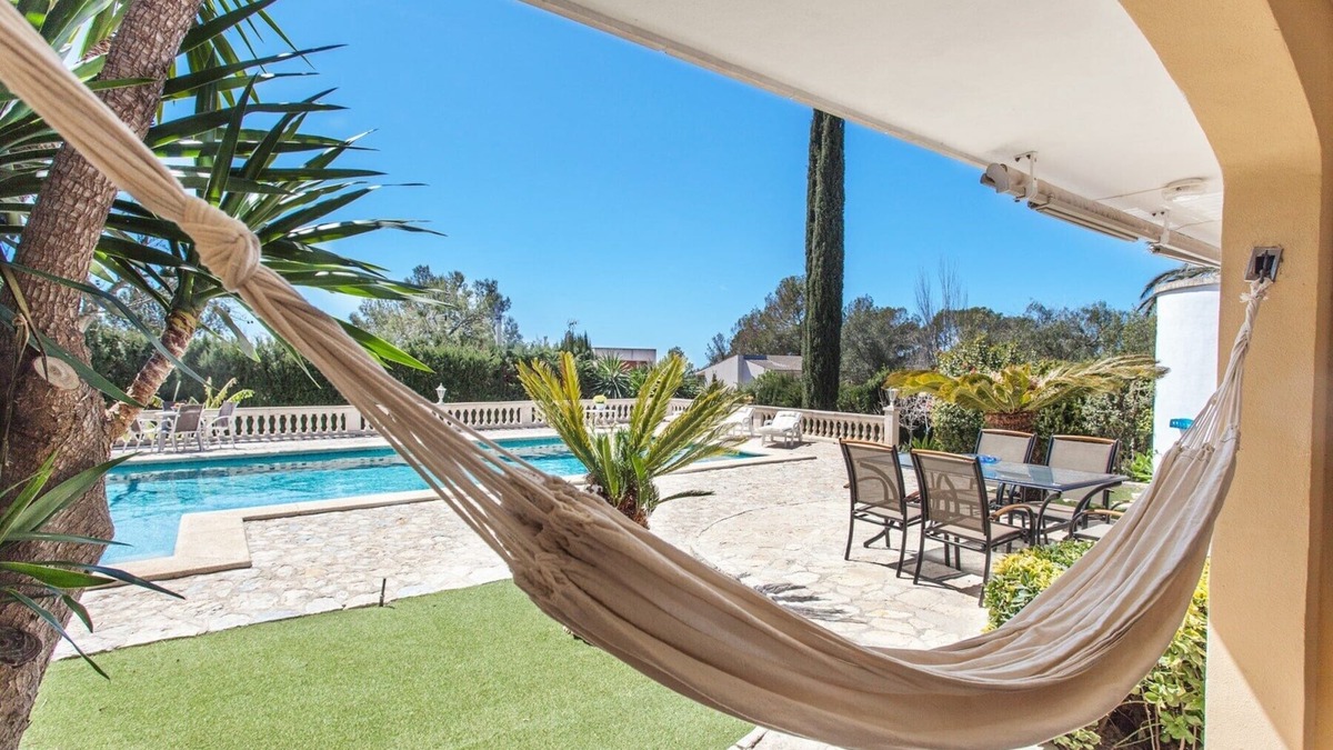 Sa Cabaneta Villa | Villa, only 15 min from Palma, 12 pax, large pool, WIFI FREE, AACC, Sat TV