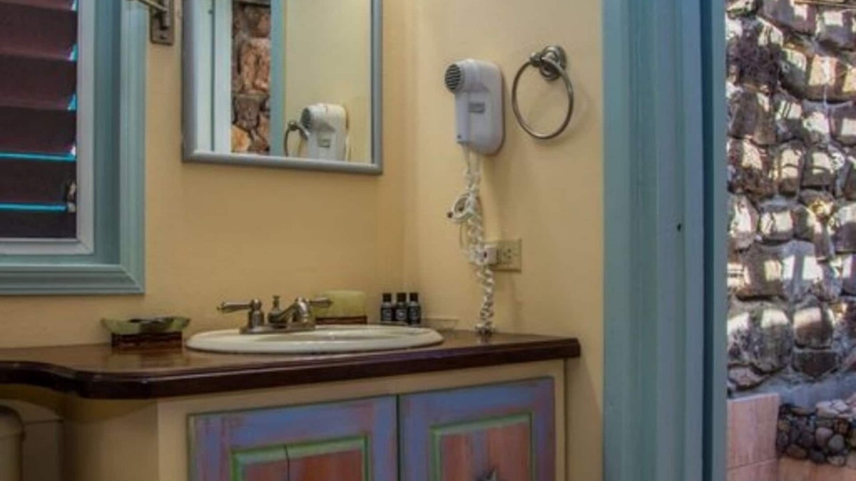 Falmouth Harbour Villa | Villa Ordnance - Titi Vacation Homes