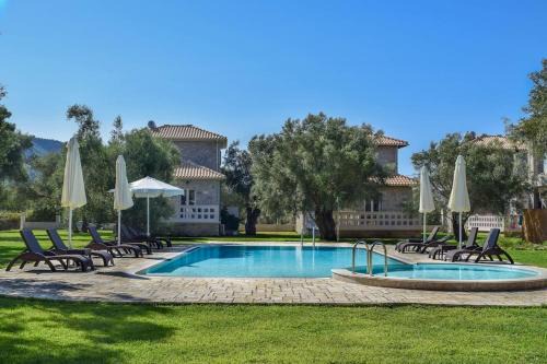 Frinion Apartment | Villa *Orizontas*/5' from town-sea/Mountain view