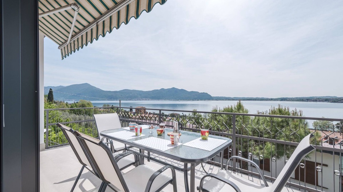 Predore Villa | Villa Orizzonti - Three Bedroom Villa, Sleeps 8