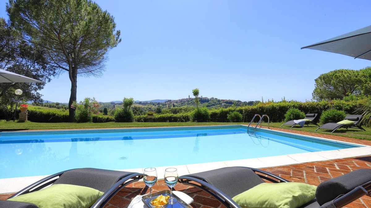 Peccioli Villa | Villa Orsini Peccioli - Historic villa with swimming pool for exclusive use