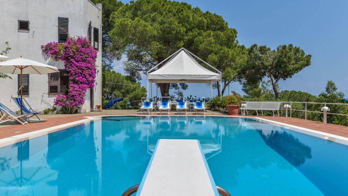 Naregno Villa | Villa Ottagonale, Capo Perla