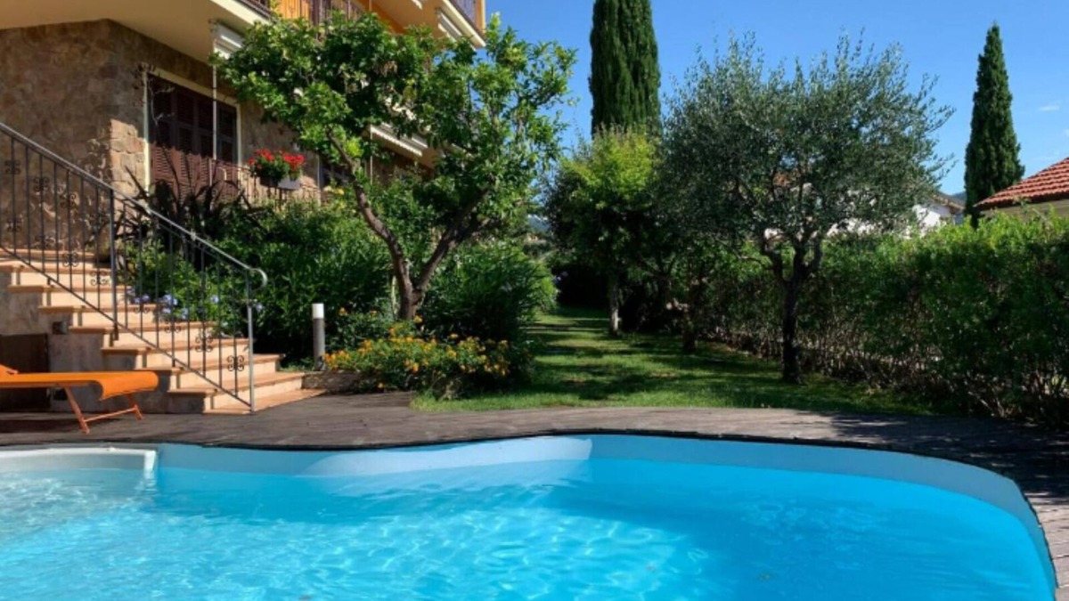 Borghetto Santo Spirito Villa | Villa Pineland with Sea View