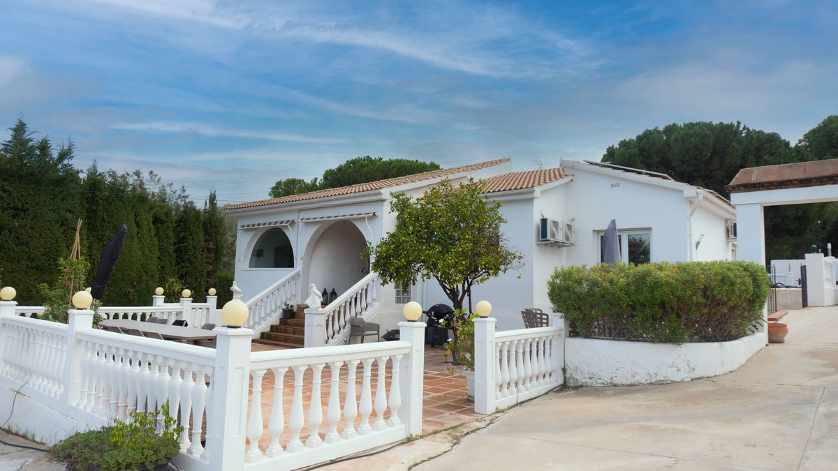 Pinos de Alhaurin Villa | Villa Padel