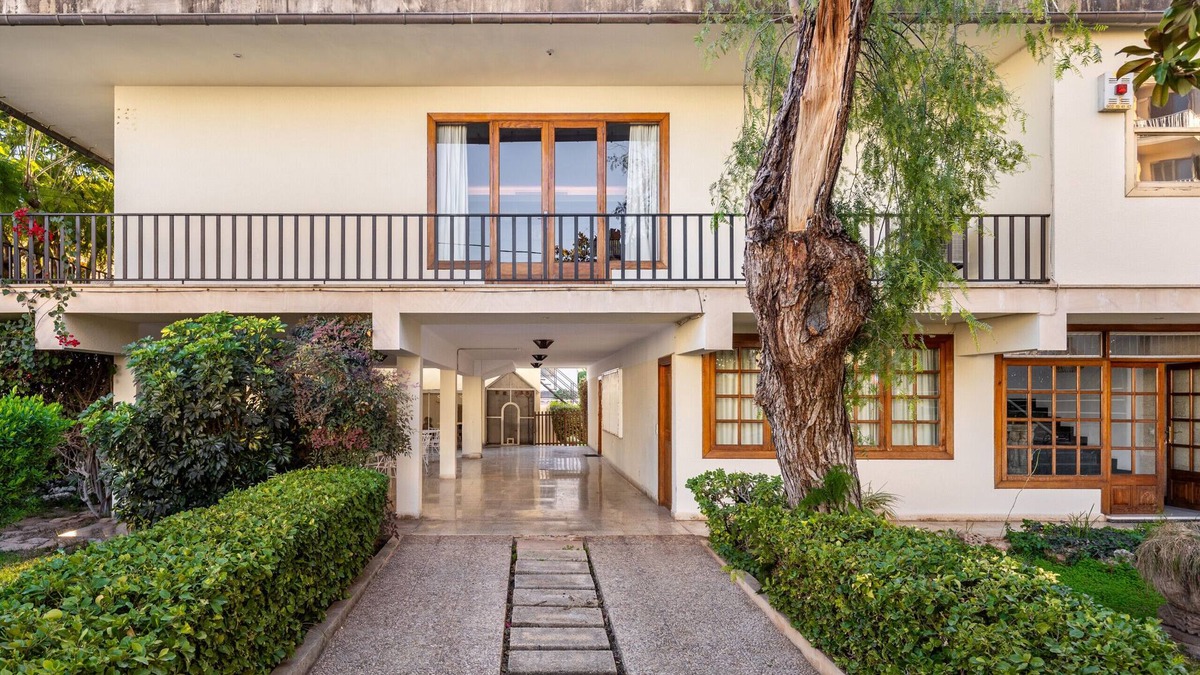 Plaza de Toros Ski Chalet | Villa Palma 2. Chalet in Palma