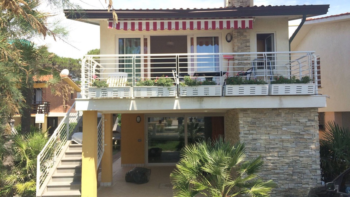 Bibione Ski Chalet | VILLA PALMA B - SEAVIEW AND WI-FI