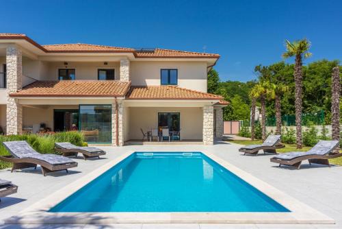 Podhum House | Villa Palma with Heated Private Pool