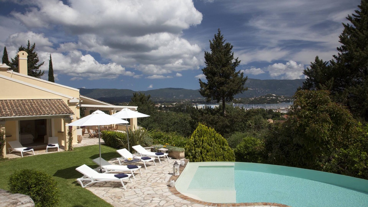 Gouvia House | VILLA PALOMA - Beautiful villa with sea views and pool - sleeps 8