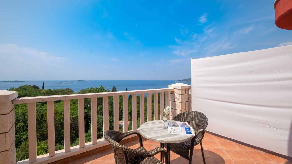 Plat Apartment | Villa Panorama Dubrovnik (S1) - Deluxe Double Room with Terrace and Sea View