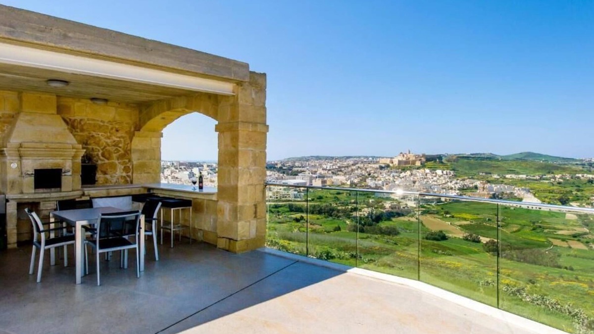 Xaghra Apartment | Villa Panorama - Luxury Villa with Indoor and Outdoor Pools