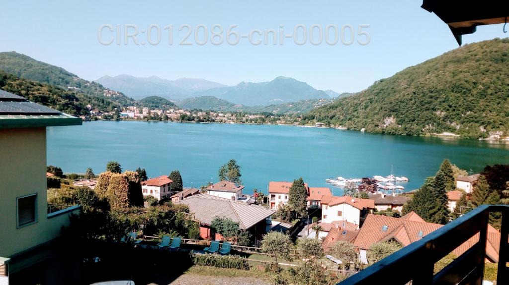 Lavena Ponte Tresa House | Villa Panoramica