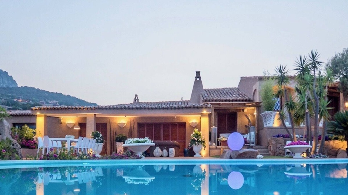 Pantogia Villa | VILLA PANTOGIA - Seven Bedroom Villa, Sleeps 13