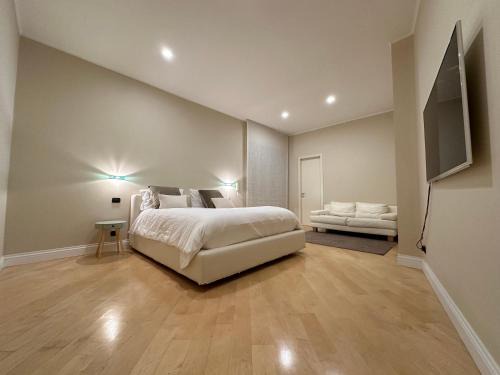 Bari City Centre Apartment | -Villa Paola city center- Luxury House in town centre