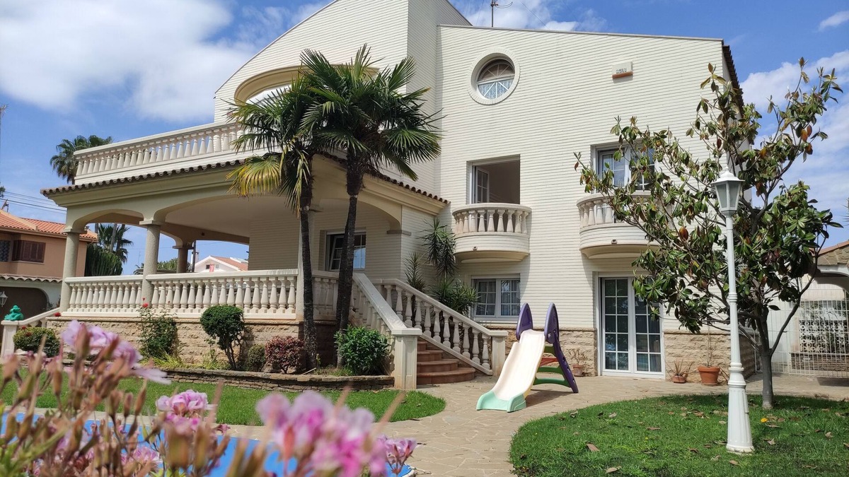 Benicarlo Villa | Villa Papa Luna, special for large families