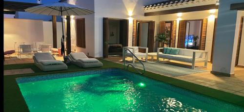Caserio Los Tarquinos Villa | Villa para disfrutar en el Valle Golf Resort