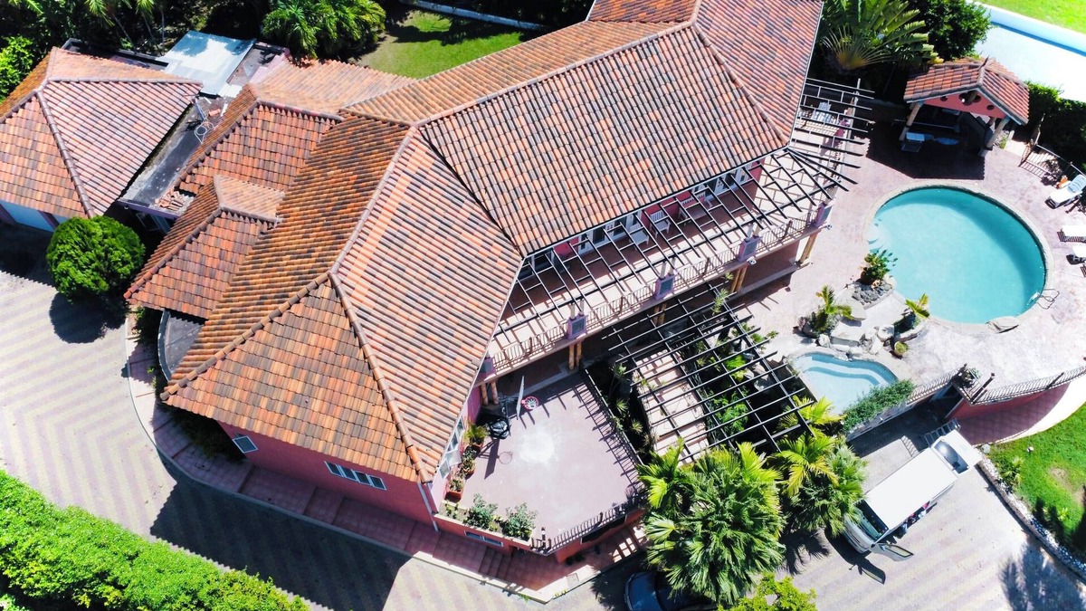 IronShore Estates Villa | Villa Paradise- Pool, Jacuzzi & More