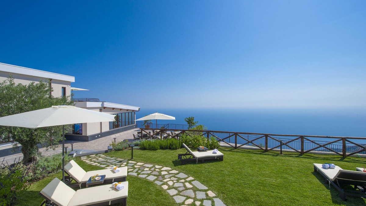 Agerola Bed & Breakfast | Villa Paradise Resort