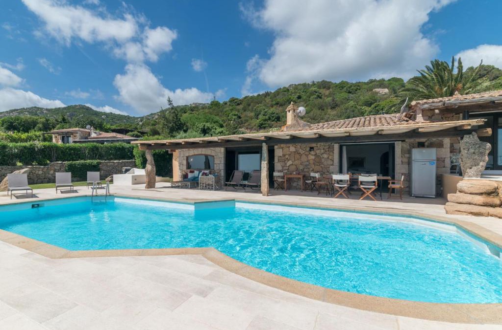 Pantogia Villa | Villa Paradiso by Interhome