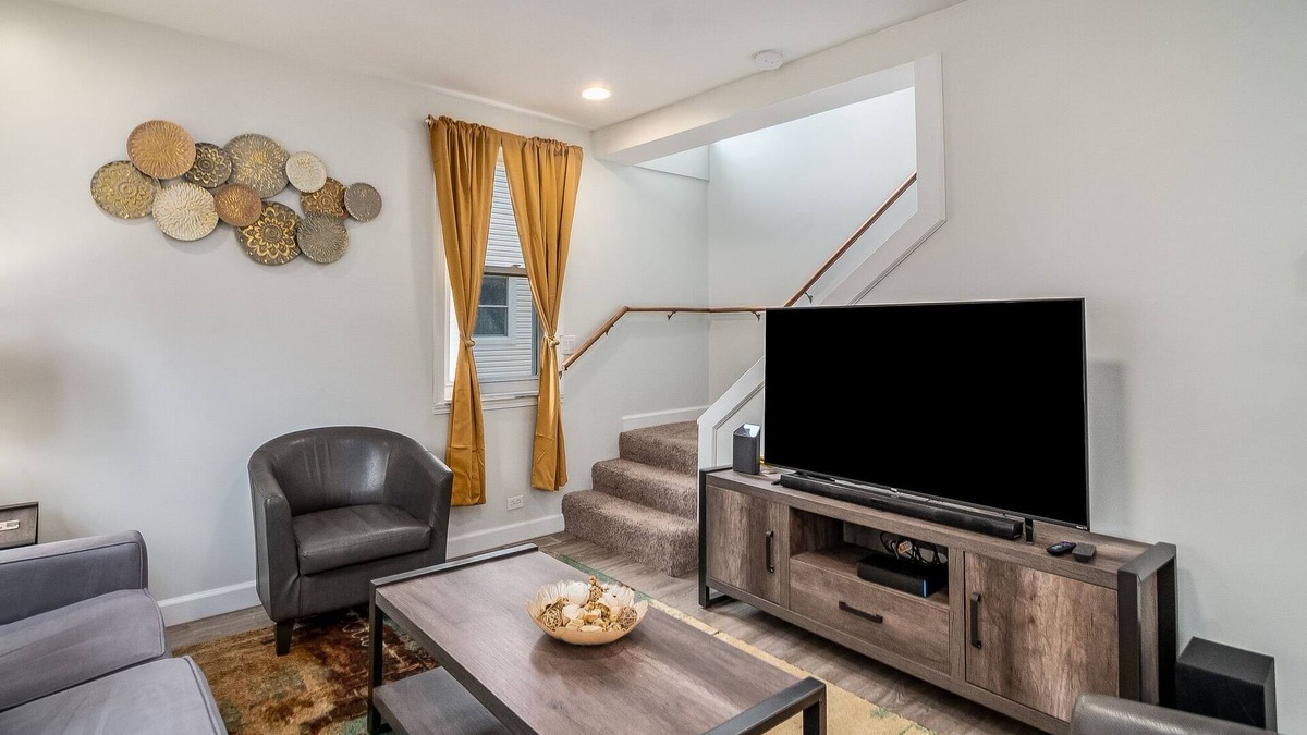 Villa Park House | Villa Park Rental