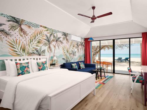Nalaguraidhoo Resort | Villa Park Sun Island Resort - Complimentary One Way Domestic Transportation for stays of 7 nights and more 01 April to 30 September 2025