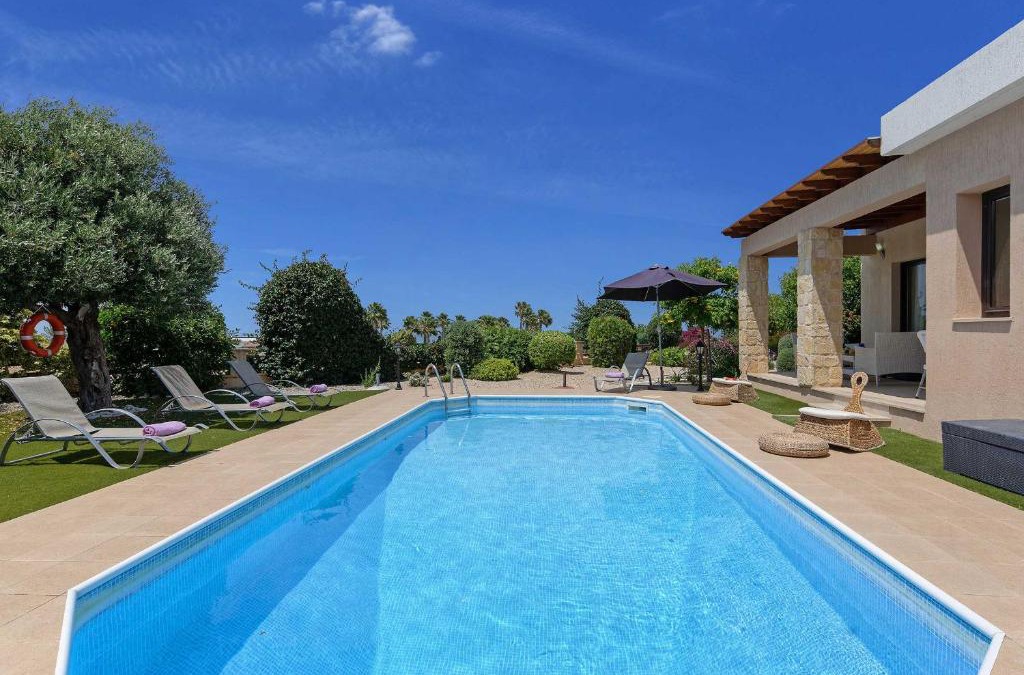Latsi Villa | Villa Pashiana