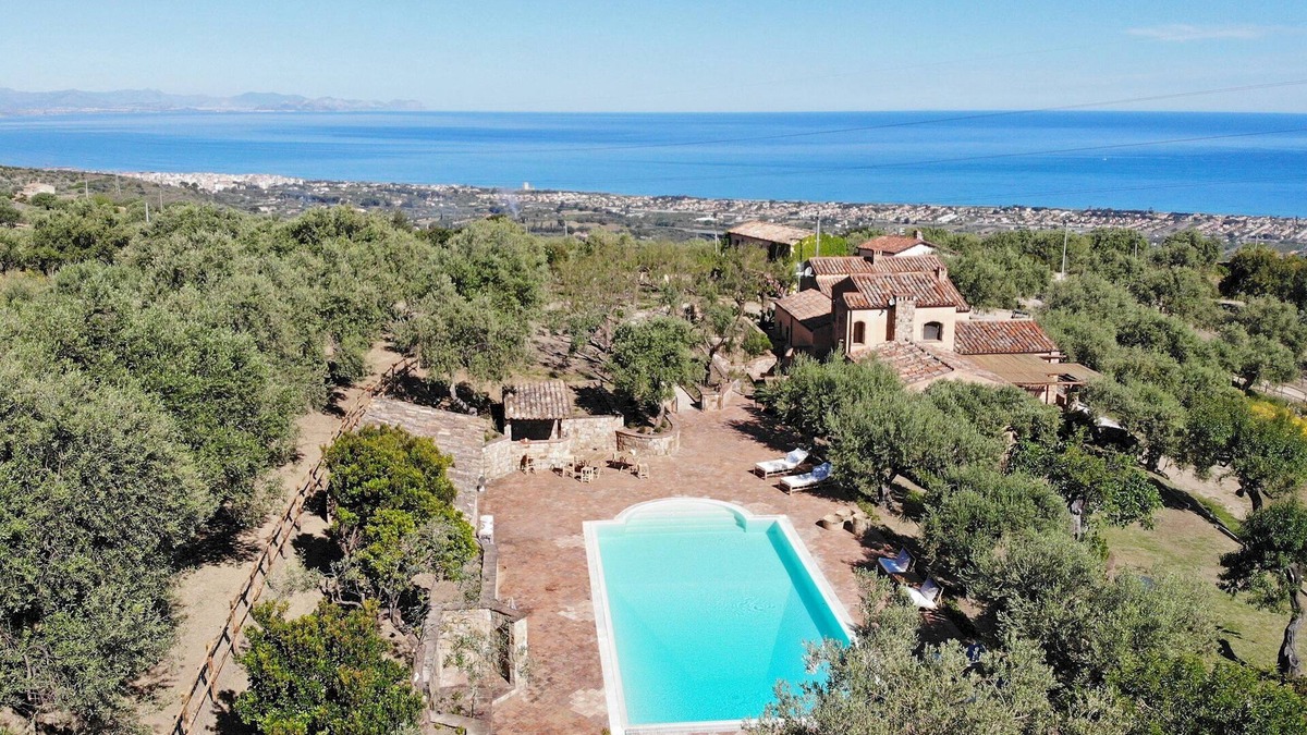 Collesano Villa | Villa Passulunara 14, Emma Villas