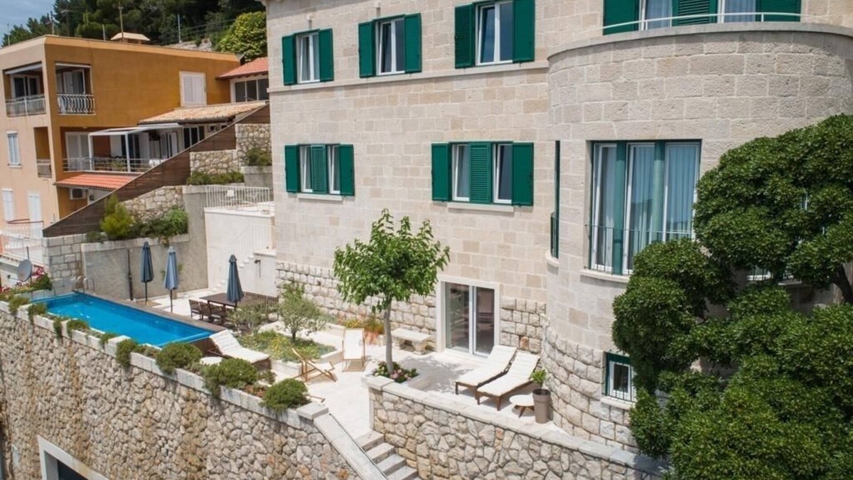 Municipality of Dubrovnik Villa | Villa Paulina Is Located In Dubrovnik's Most Elite Residential Neighbourhood
