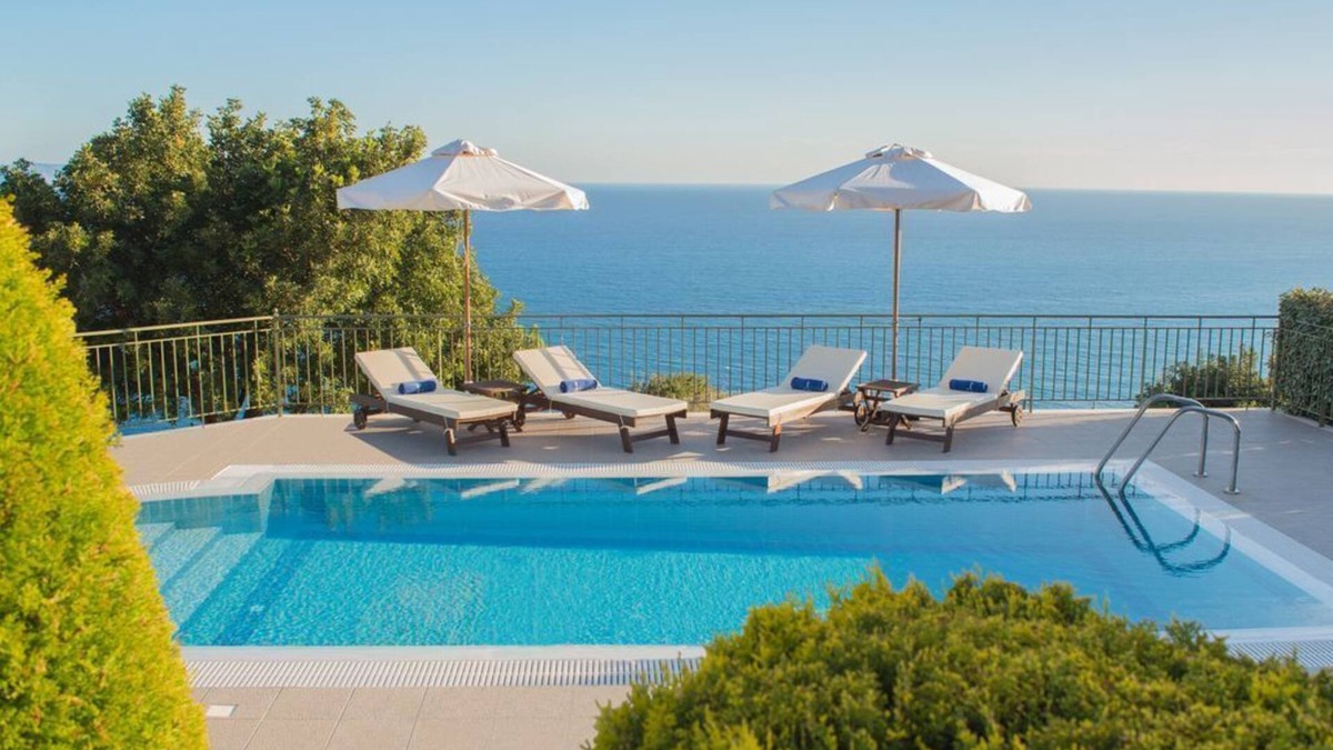 Plateies Villa | Villa Penelope, Boundless Sea and Mountain Views With Private Swimming Pool
