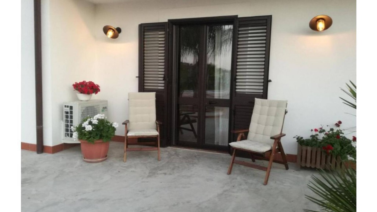 Montallegro Villa | Villa Peppino - Stay in Relaxation, Full Apartment, ground floor with Veranda
