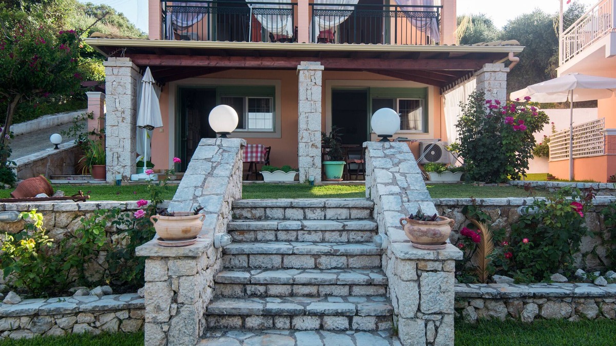 Messonghi Apartment | 'Villa Pepy Apartment' with Sea View, Garden & Wi-Fi