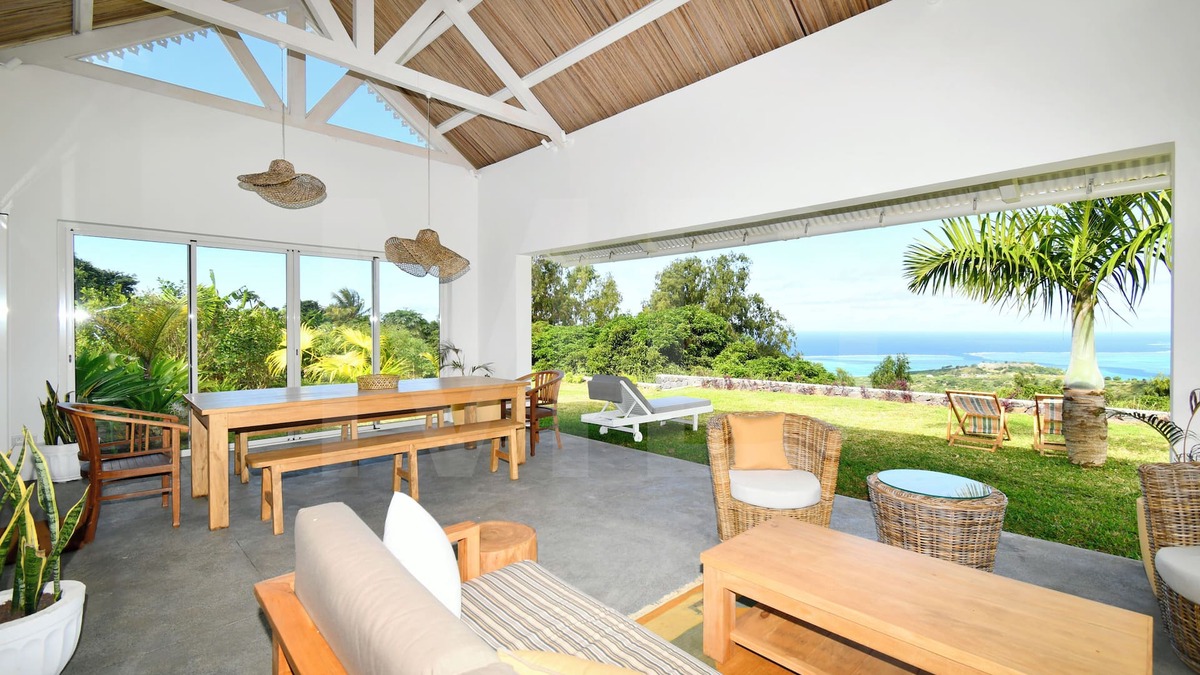 Coromandel Villa | Villa perfect for 2- 6 people, 5 minutes from Graviers beach