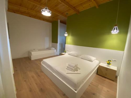 Delvine House | Villa Perikli