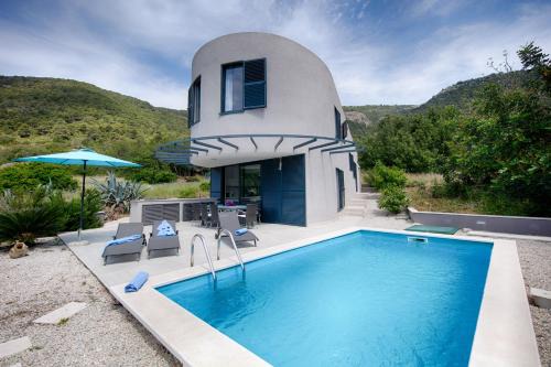 Komiza Villa | Villa Periska Komiža