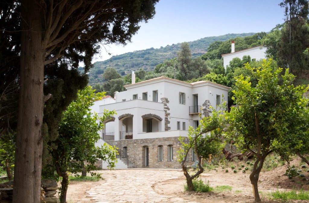 Andros Town Villa | Villa Perivoli in Lemon Orchard