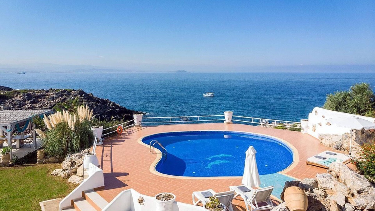 Stavros Villa | Villa Phaedra Sea Front Villa at Tersanas