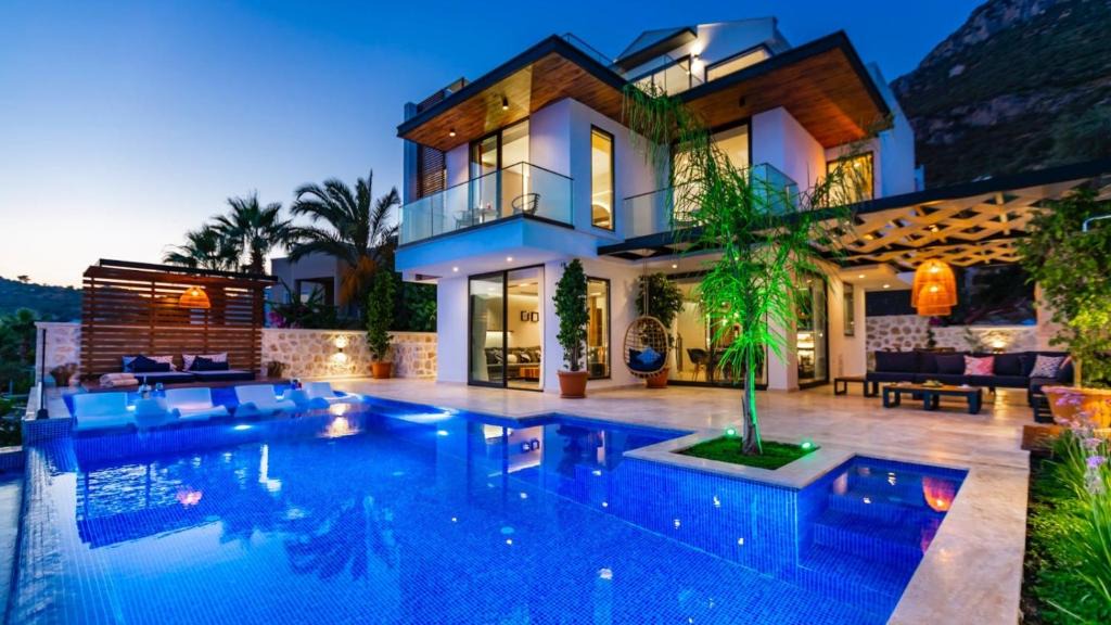 Kalkan Villa | Villa Phi with heated indoor pool