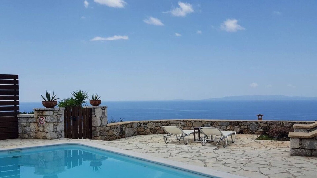 Lefktron Villa | Villa Phoebe in Stoupa, very quiet area, private pool, spectacular sea views.