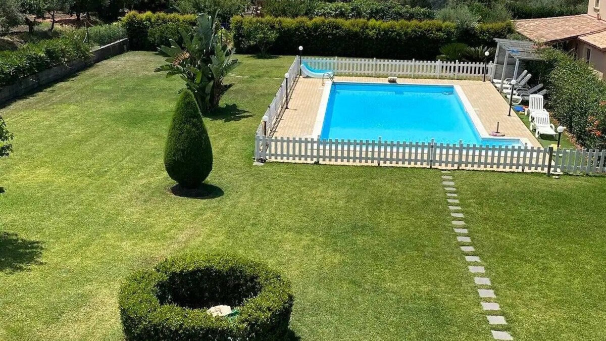 Drapia Villa | Villa Pi, for 10 pax with large private pool near Tropea