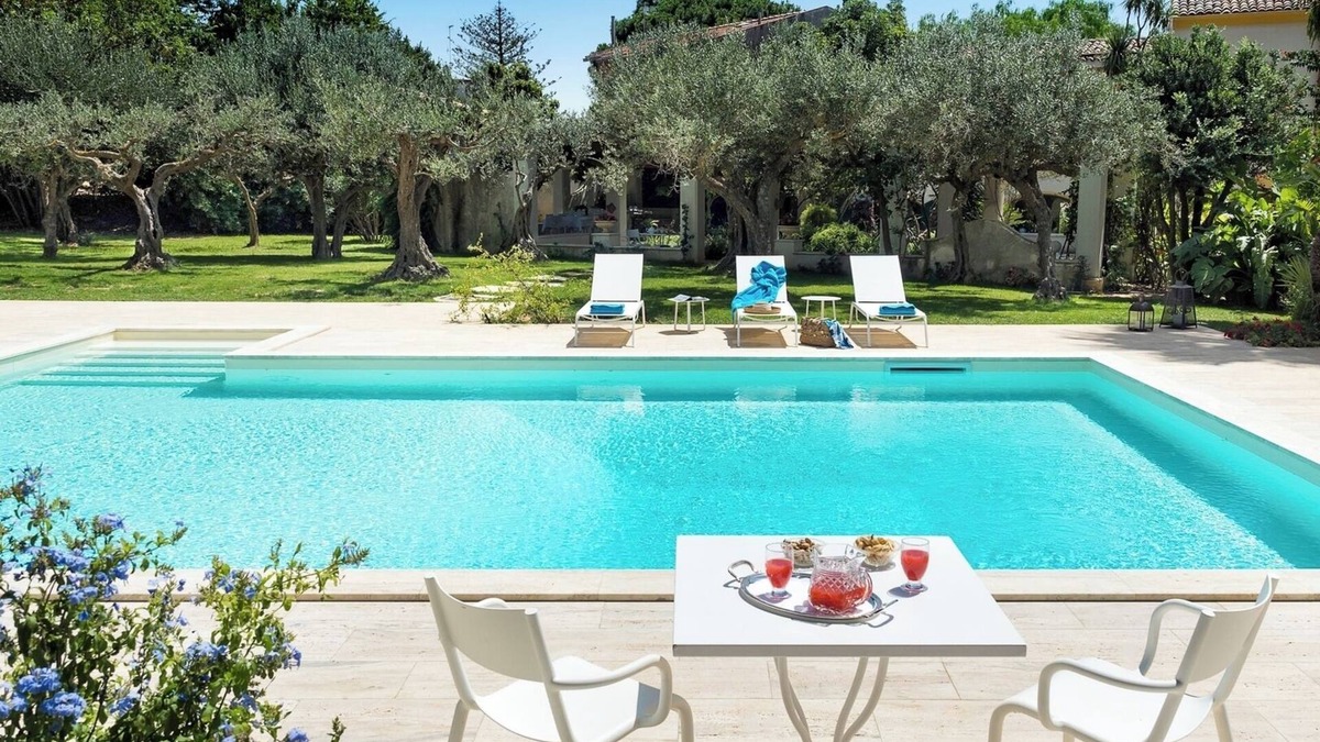 Salemi Villa | Villa Pigna - Private villa with pool near Trapani