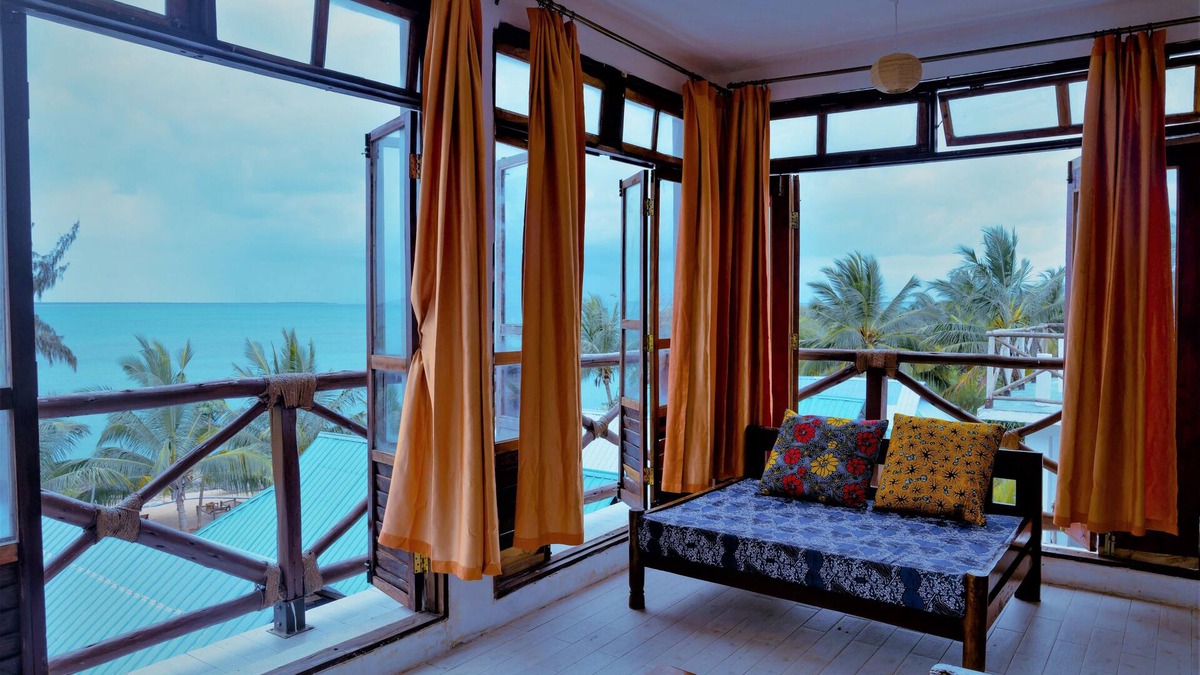 Fukuchani Apartment | Villa Pili - 6 Bedrooms & 6 Bathrooms Oceanview