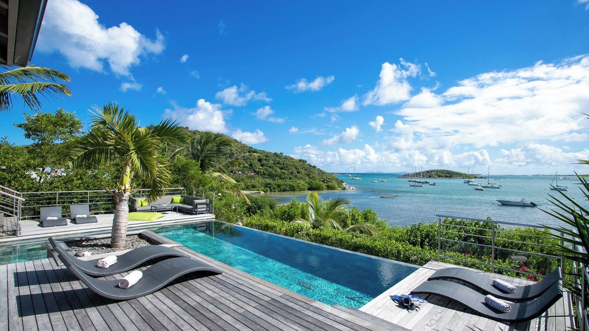 Cul de Sac Villa | Villa Pinel Waterfront property, Sea View Villa, heated swimming pool, beach
