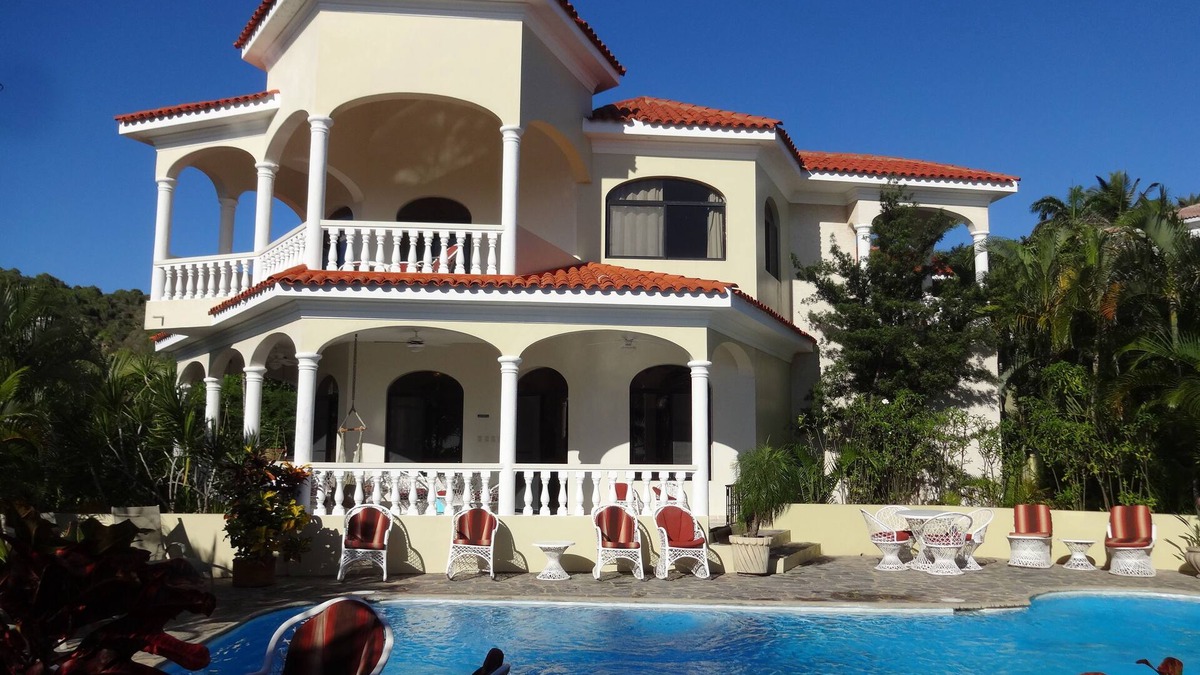 Cofresi Villa | Villa Playamor, Luxury fully staffed beach villa including cook