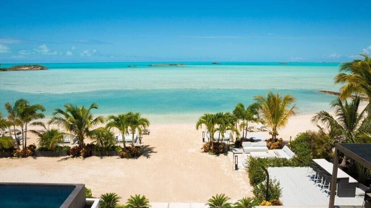 Juba Sound Villa | Villa PM TCI, a 30,000sq/ft Mansion, Fully Staffed, includes Chef, Sleeps 18+ppl