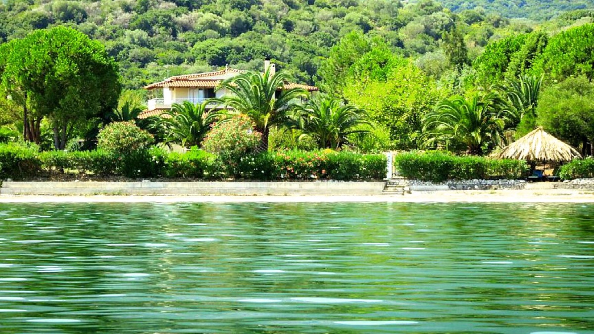 Monastiraki Villa | Villa Porto Matzavino (private villa) – Your Sanctuary in Picturesque Greece