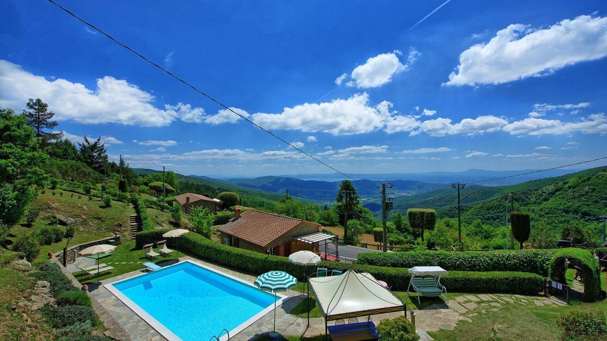Portole Villa | Villa Portole Uno - Holiday Villa Rental in Cortona