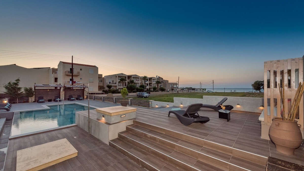 Maleme Villa | Villa Poseidon - 4 bedroom beachfront villa